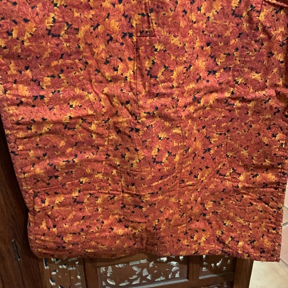 Fall Harvest Style Pumpkin, Leaves, Sunflowers Reversible Quilted Table Runner - Picture 5 of 5